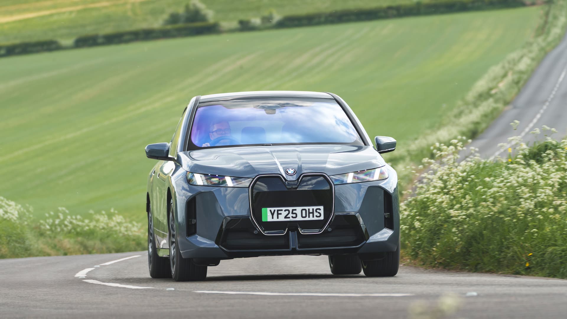 BMW iX